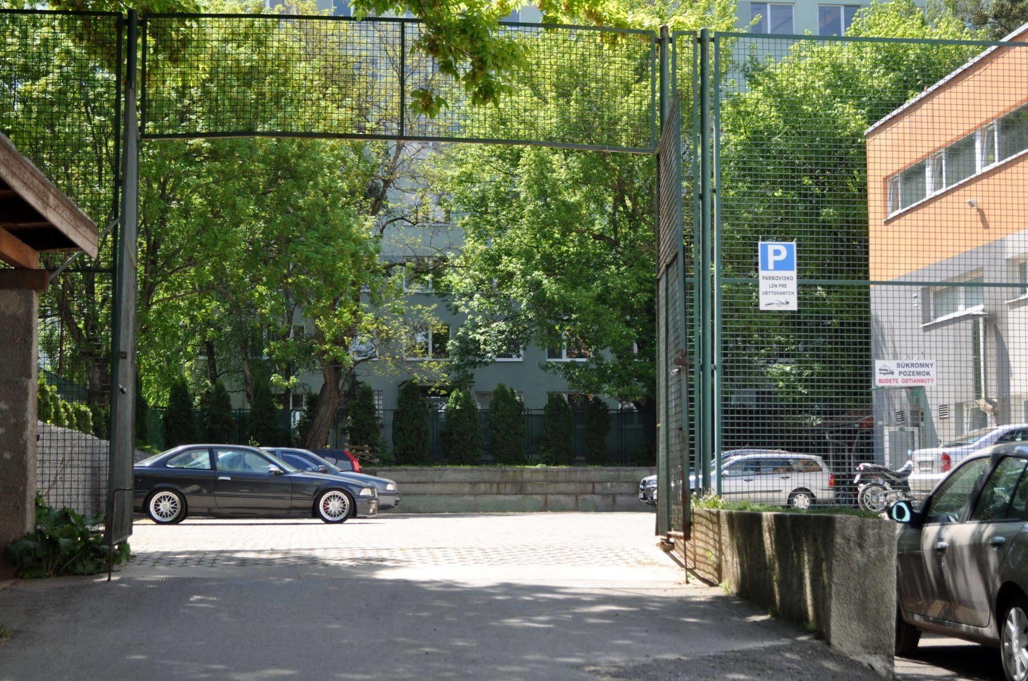 Penzion Set Košice Eksteriør billede